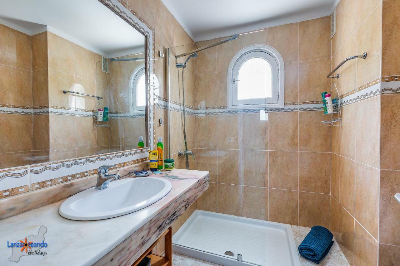 Vivienda Vacacional Rose Коста Тегисе Екстериор снимка